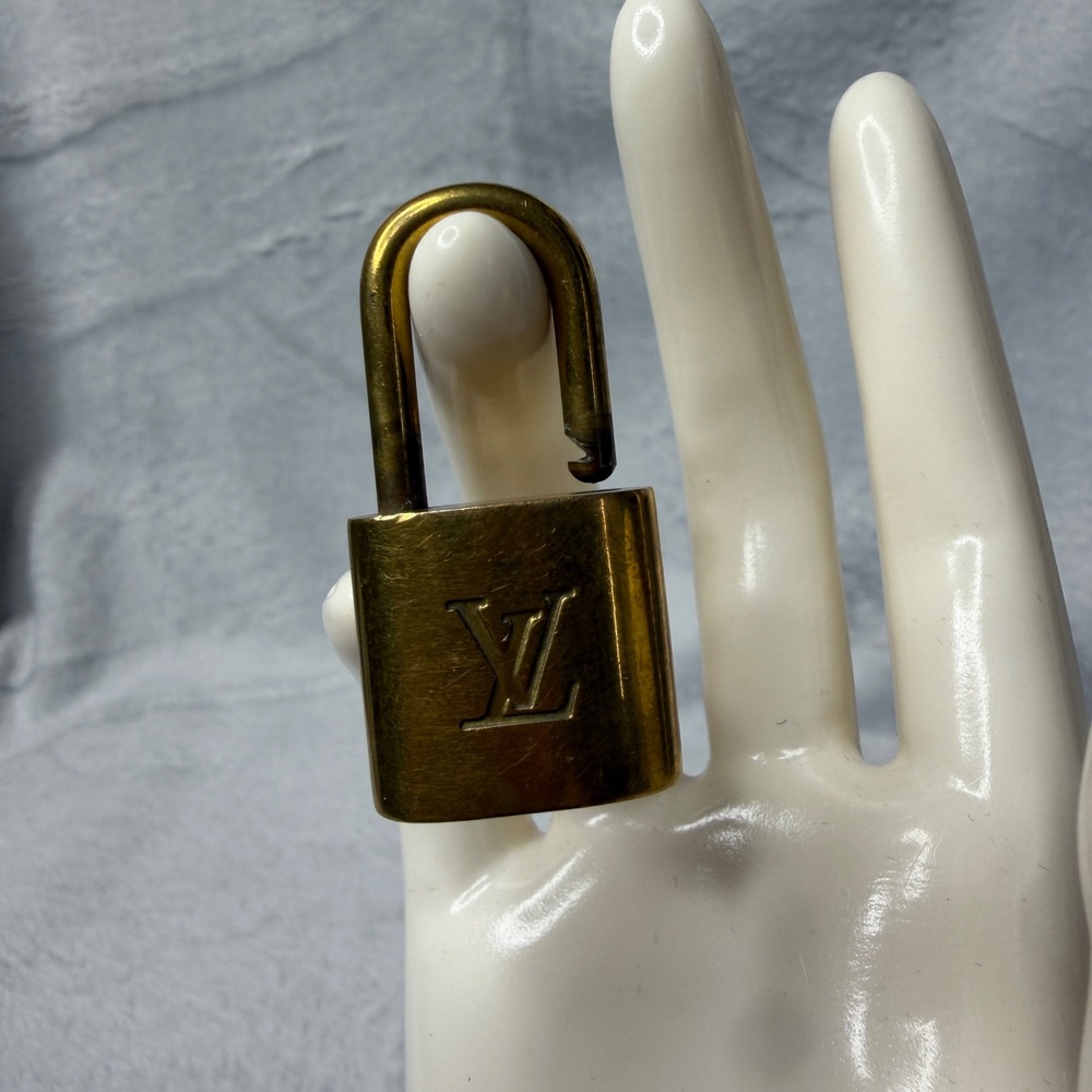 Louis Vuitton Padlock Unisex OS Gold Brass Luggage Lock No Key 300 France